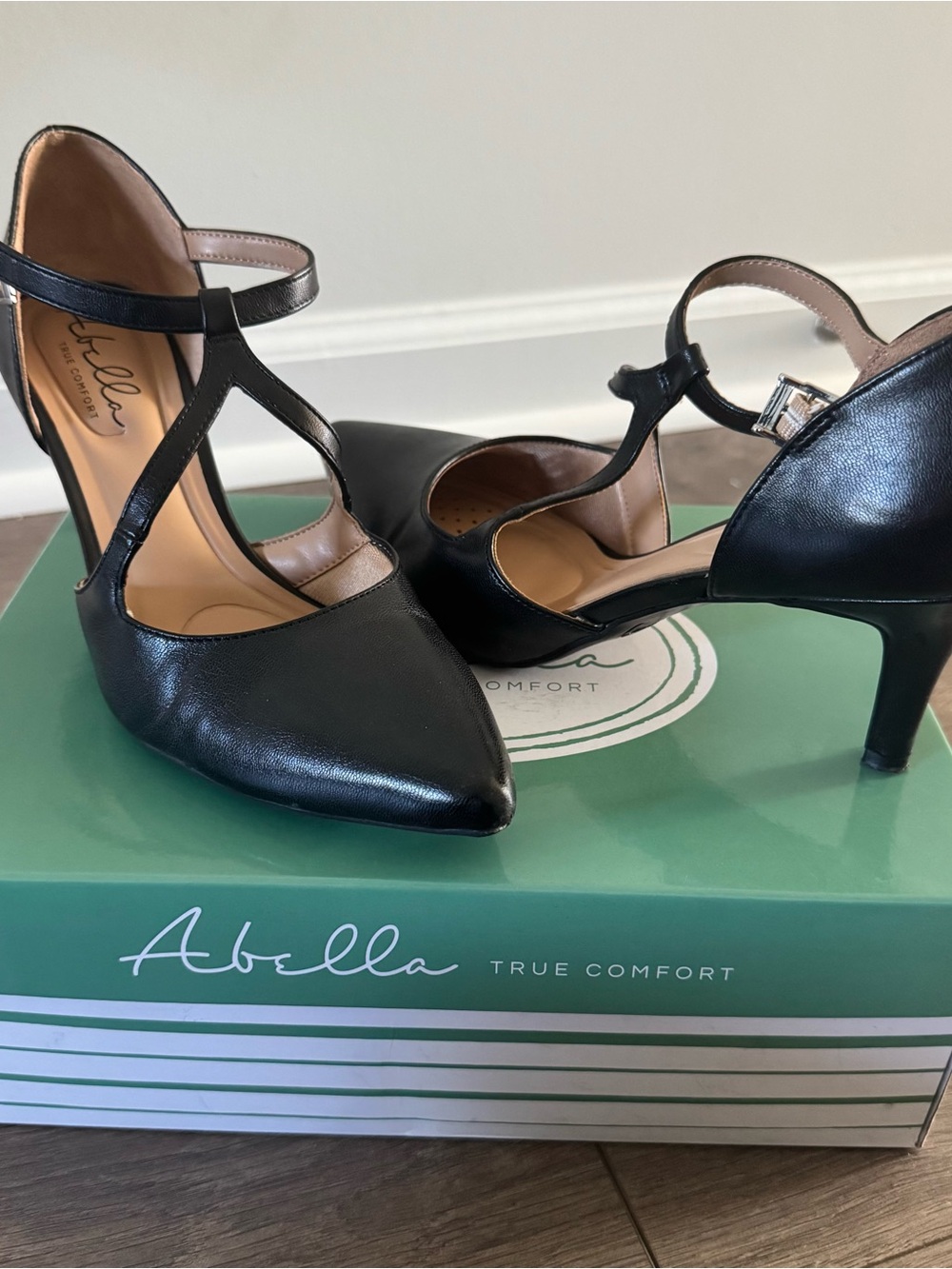 Abella Black Leather T-Strap Pointed Toe Pumps